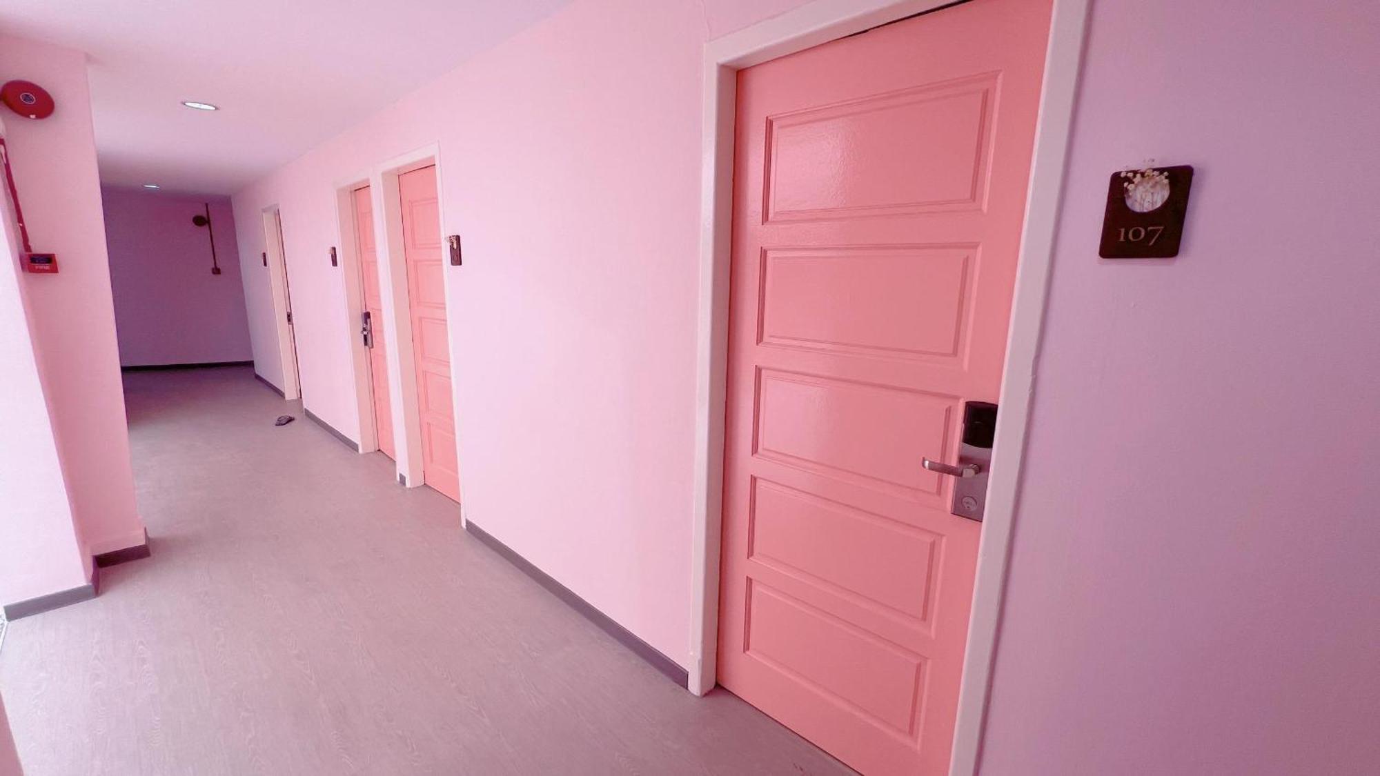 Pink Cabana Hotel George Town Eksteriør billede